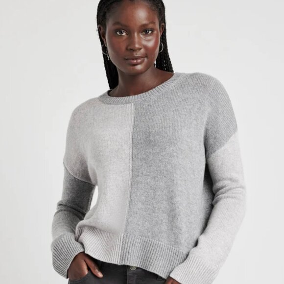 NWT Splendid Gray and White Amy Cashblend Colorblock Sweater, Size Small - Picture 1 of 5